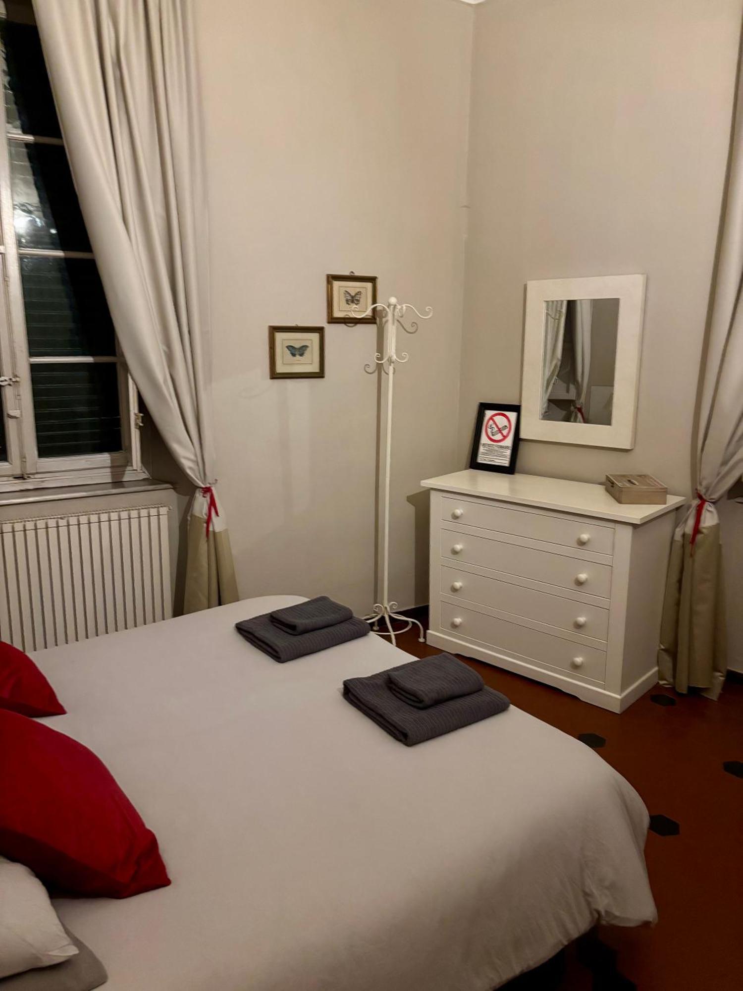Guest House Santa Giustina Lucca Centro Storico Exterior foto